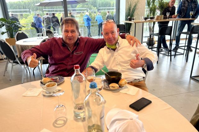 20221001_112100688_iOS