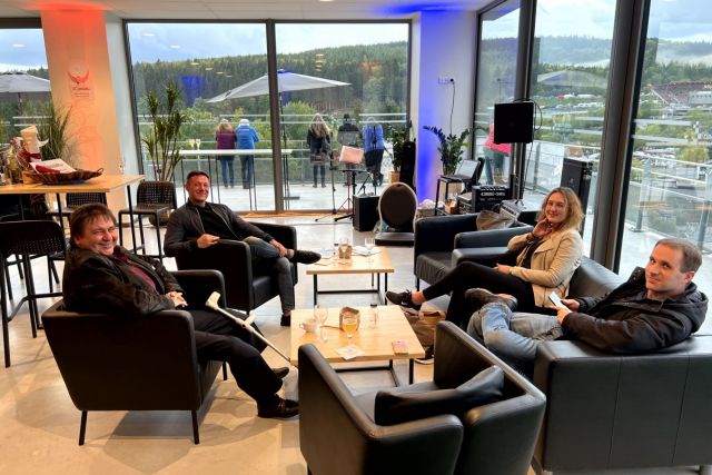 20221001_162445973_iOS