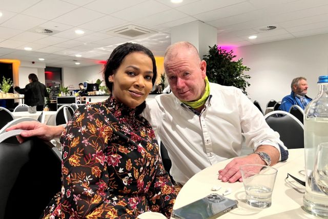 20221001_195351116_iOS