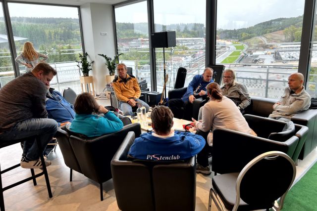 20221002_090349693_iOS