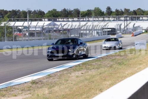 (104) HHR 30