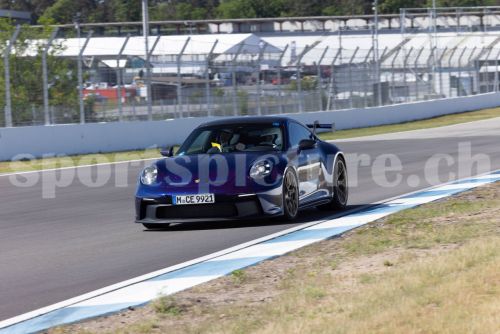 (107) HHR 30
