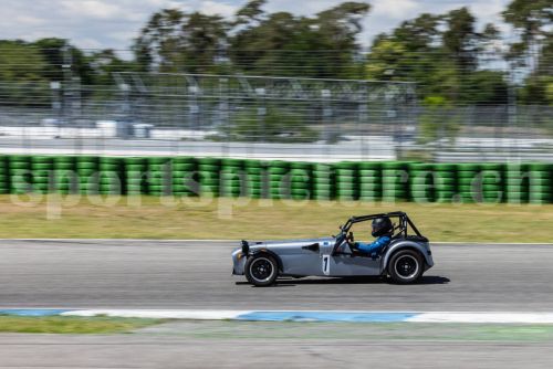 (136) HHR 30